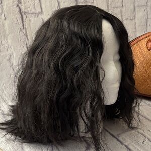 🔵”NWOT” Black Wavy Hair Wig